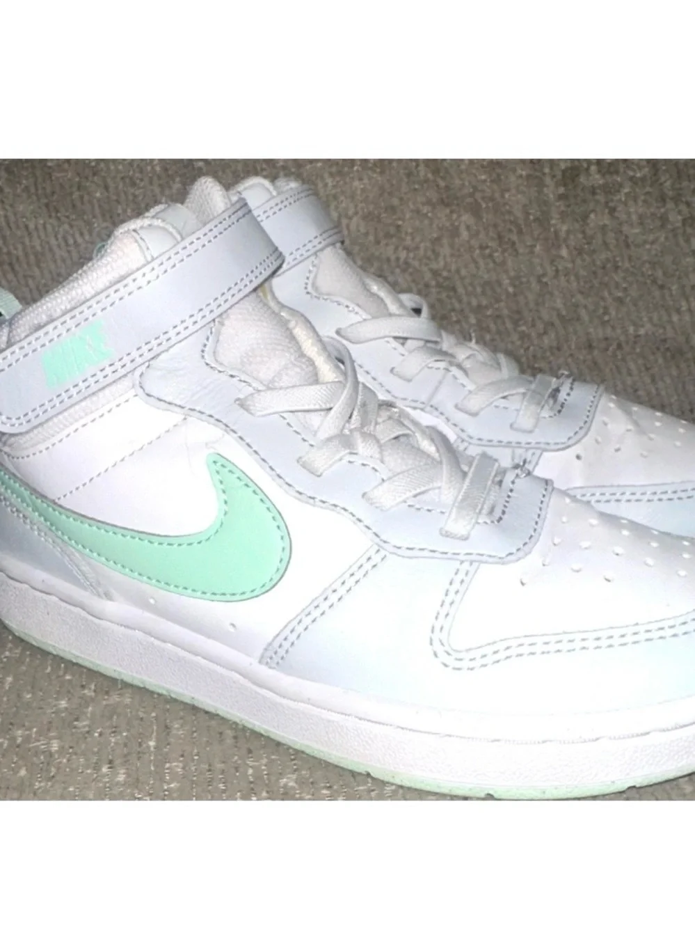 Nike Mid-Top Sneakers Size 1Y